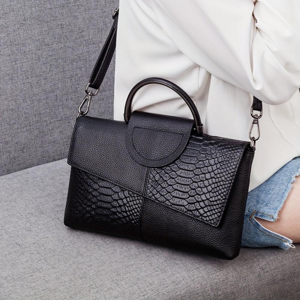 Cassandra | Bolso de Mano con Diseño de Cocodrilo Opulento