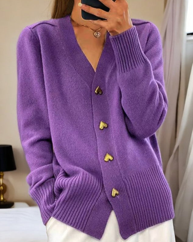 Adele | Cardigan elegante con botones en forma de corazón