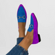 Morado y azul